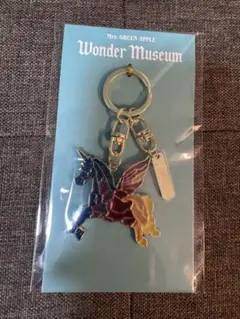 ミセス　ワンダーミュージアム　ステンドグラスキーホルダー　Mrs.Green