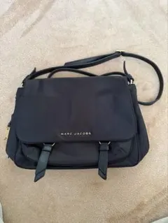 MARC JACOBS ブラックショルダーバッグ