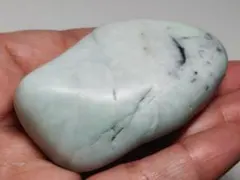 糸魚川444 翡翠 143g ヒスイ 原石 鑑賞石 自然石 誕生石 鉱物 鉱石 糸魚川444 翡翠 143g ヒスイ 原石 鑑賞石 自然石 誕生石 鉱物 鉱石
