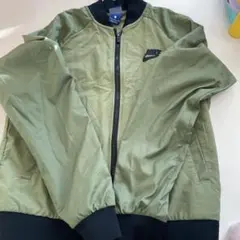 Nike オリーブグリーン ジャケット Sサイズ