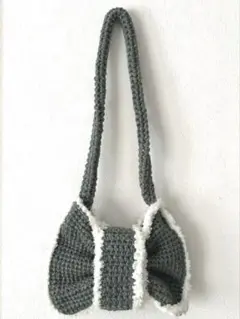 編み物　リボン型ショルダーバッグ　ハンドメイド