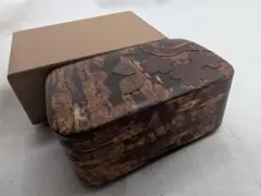 桜皮細工 樺細工 小箱 桜の花と枝葉文様 蓋付き 小物入れ 紙箱付き 幅約9cm