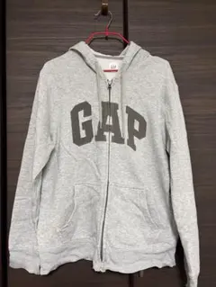 ジップパーカー