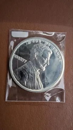 ドナルド・トランプ 1オンス 銀貨 記念メダル ケース付 値下げ ドナルド・トランプ 1オンス 銀貨 記念メダル ケース付 - メルカリ