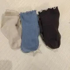 キッズ靴下3足セット（ホワイト・ブルー・ダークブラウン）１２cm