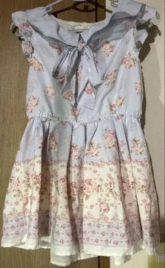 お値下げリズリサ　春服　水色 花柄 ノースリーブのサムネイル