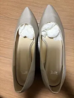 AIMER パンプス ベージュ Lサイズのサムネイル