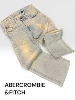 Abercrombie&Fitch ブーツカットデニム　ライトブルー　春夏のサムネイル