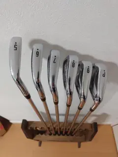 Item thumbnail for item 58c4a259-9ed5-42a3-b7c2-4be9135d16f0