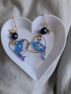 星空イルカのハートくぐりピアス