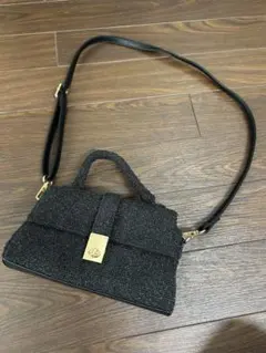 黒 テクスチャー素材 ショルダーバッグ