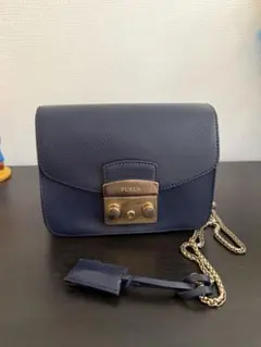 FURLA ネイビー ショルダーバッグ