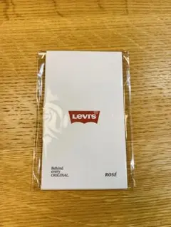 2026年最新】Levi's メンバー名：ロゼ カード K-POPの人気アイテム