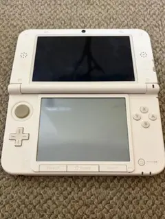Nintendo 3DS LL 本体 ライトブルー×ホワイト　カセット6個付き