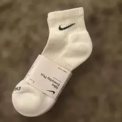 新品未使用Nike Everyday Plus アンクルソックス 3足組 Mのサムネイル