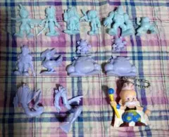 ファイナルファンタジーVII 塩ビ人形　FF7　ソフビ　クラウド　エアリス