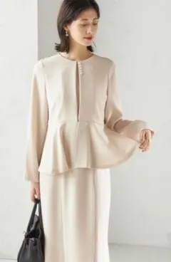 kaene ペプラム ワンピーススーツ