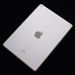 iPad 第6世代 128GB Silver Wi-Fiモデル
