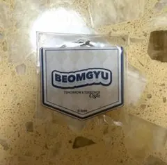 TXT ボムギュ CAFE カフェ アクリル キーリング