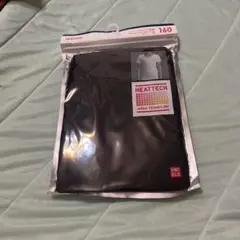ユニクロ ヒートテックUネックTシャツ ブラック 160