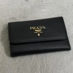 PRADA プラダ　キーケース　６連　ゴールドロゴ　サフィアーノレザー