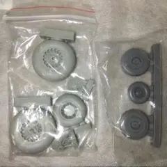 未開封 ヤマダ模型 自動車 タイヤ プラモデル ブリキ 玩具 修理1/20