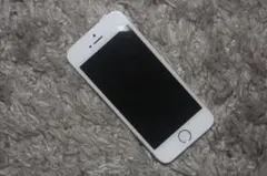 Apple iPhone SE シルバー 本体