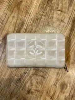 CHANEL ベージュ ニュートラベルライン　財布