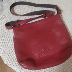 レザーショルダーバッグ 赤