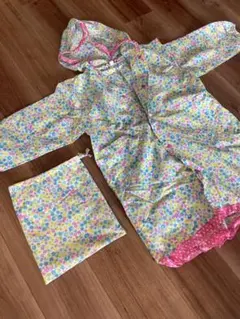 花柄キッズレインコート（120cm）