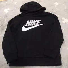 Nike ブラックパーカー　キッズ 110-116cm