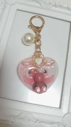 ストロベリーチョコな熊さんのハートシェイカーキーホルダー