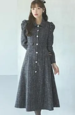 パール釦パワーショルダーツイードシャツワンピース　ブラック