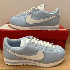 23.5 NIKE CORTEZ ブルー ビーズ風ステッチ 爽やか 人気♡ - メルカリ