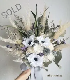 アネモネのシルバーブルーウェディングブーケ＆ブートニア