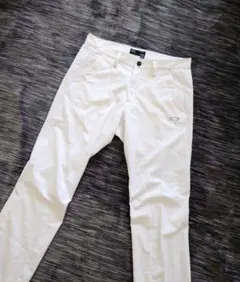 メンズL　オークリーゴルフパンツ　ホワイト　ドライ　クール　薄手　夏ゴルフ　良品