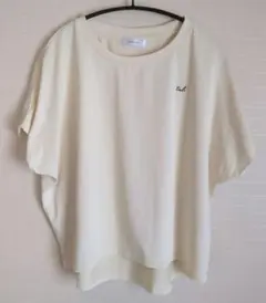 しまむら yumi Tシャツ