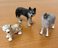 シュライヒ　廃盤　オオカミ　遠吠え　吠える　狼　リアル　フィギュアのサムネイル
