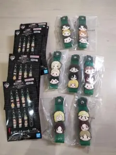 進撃の巨人 一番くじ 獣の巨人は俺が仕留める ぽこっとちゃーむ セミコンプ