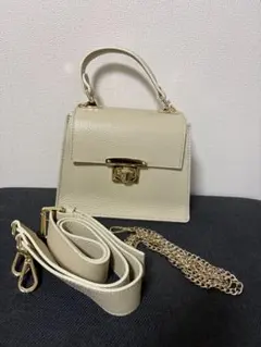 AULENTTI 3wayショルダーバッグ ベージュ ゴールド金具