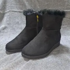 ブラック　ムートンブーツ　ファー付き　ジッパー