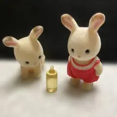 シルバニアファミリー 赤い服 ウサギ 人形 本体