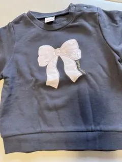 petit mainリボン刺繍 グレー トレーナー