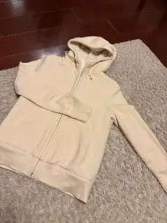 UNIQLOクリーム色 フリースパーカー Sサイズ