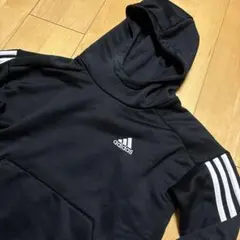 adidas フード付きパーカー 黒 140〜150