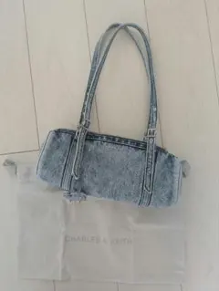 CHARLES & KEITH デニム ショルダーバッグのサムネイル