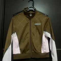 adidas ジャージ トラックジャケット ミニ丈 ブラウン