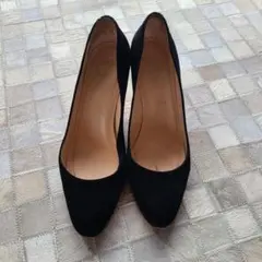 Christian Louboutin Pigalle ブラック ハイヒール