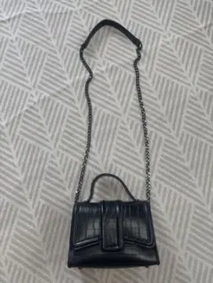 ZARA ブラックショルダーバッグ