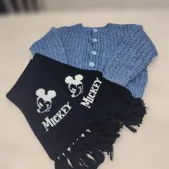 手編みカーディガンとミッキーマフラーセット